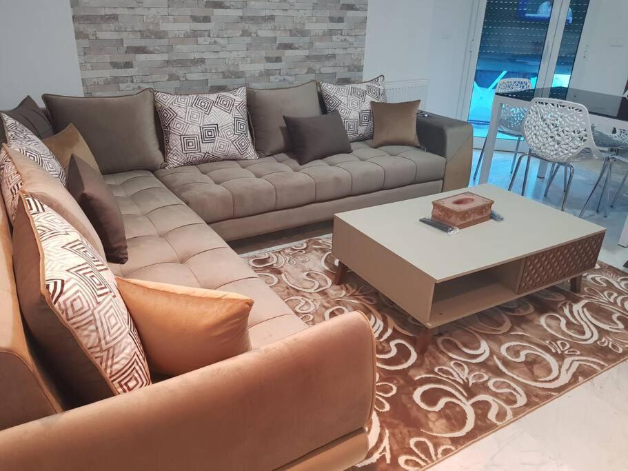 Lovely Apartment Near Tunis Mall - Lac2 Tunis Eksteriør bilde